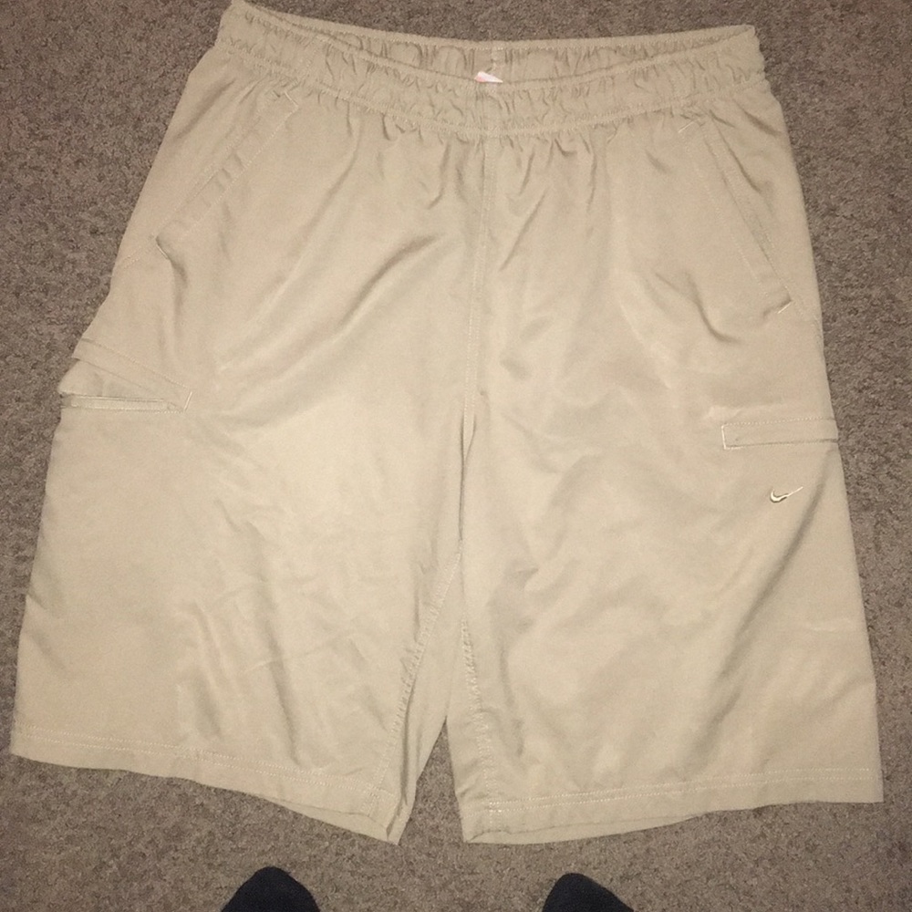 Nike dri fit shorts with cargo zipper pockets